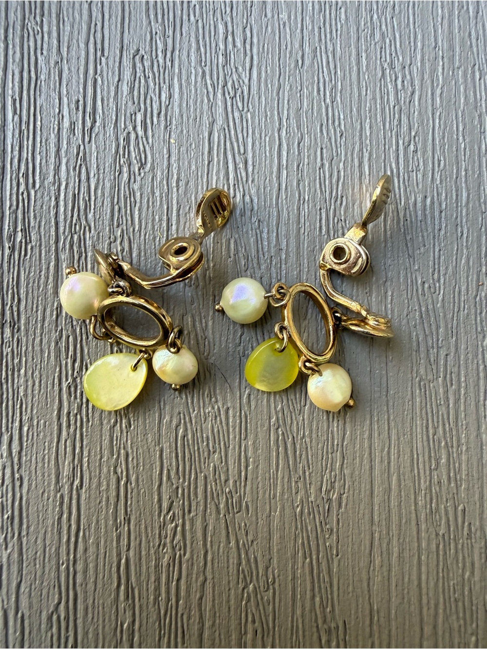 Vintage MONET Gold Tone Shell Beaded Dangle Clip-On Earrings